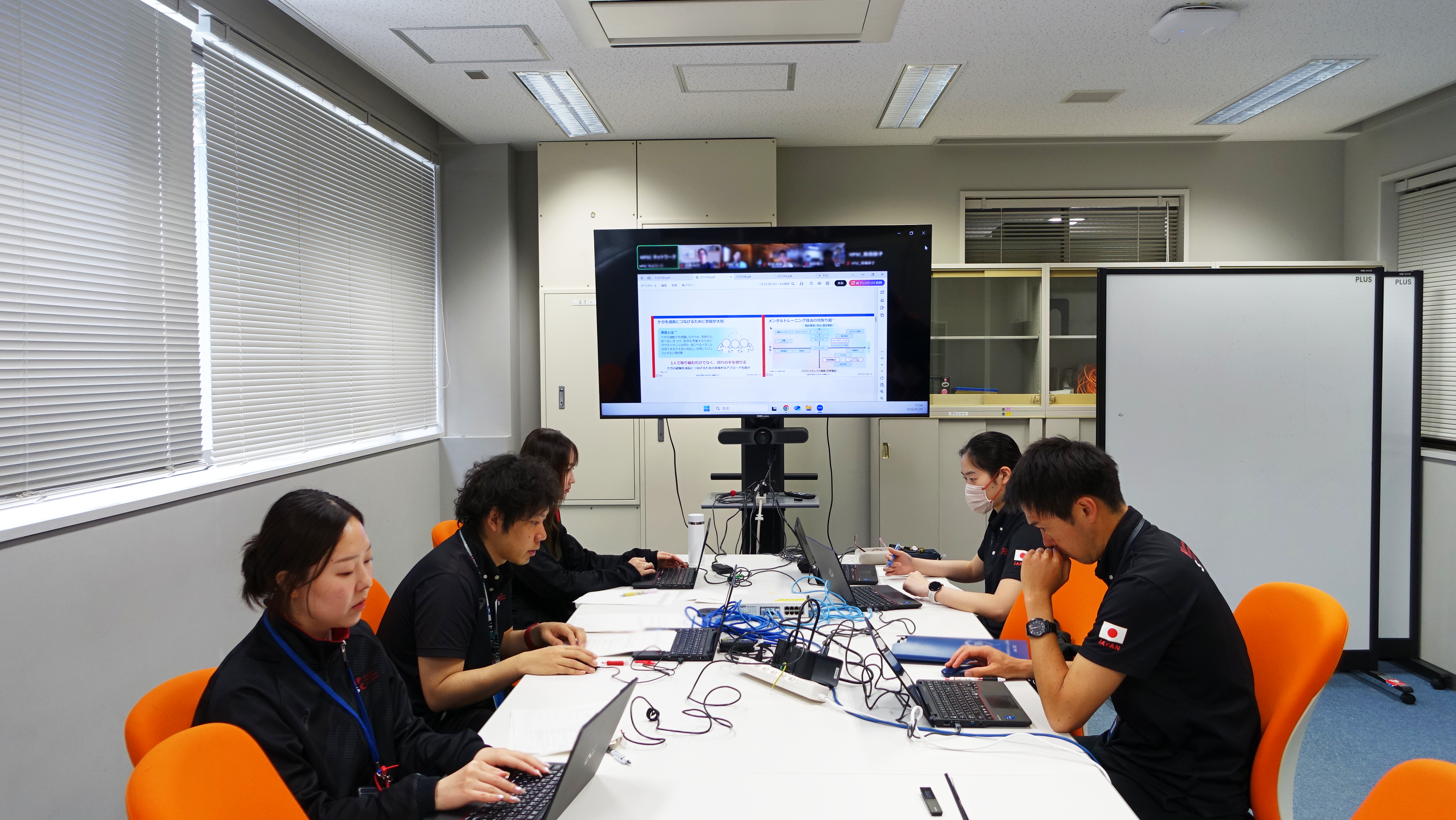 HPSCパッケージ心理分野研修プログラムの様子①差し替え